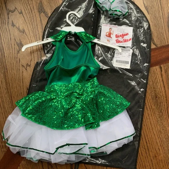 Instant classic dance costume - Picture 3 of 5